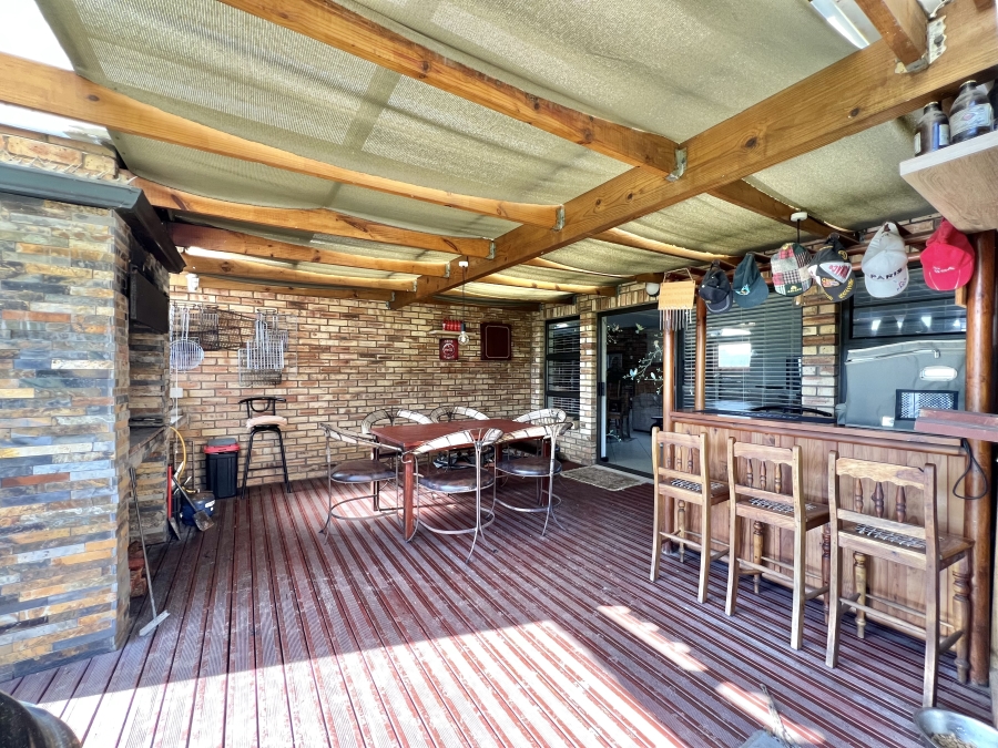 3 Bedroom Property for Sale in Noorsekloof Eastern Cape